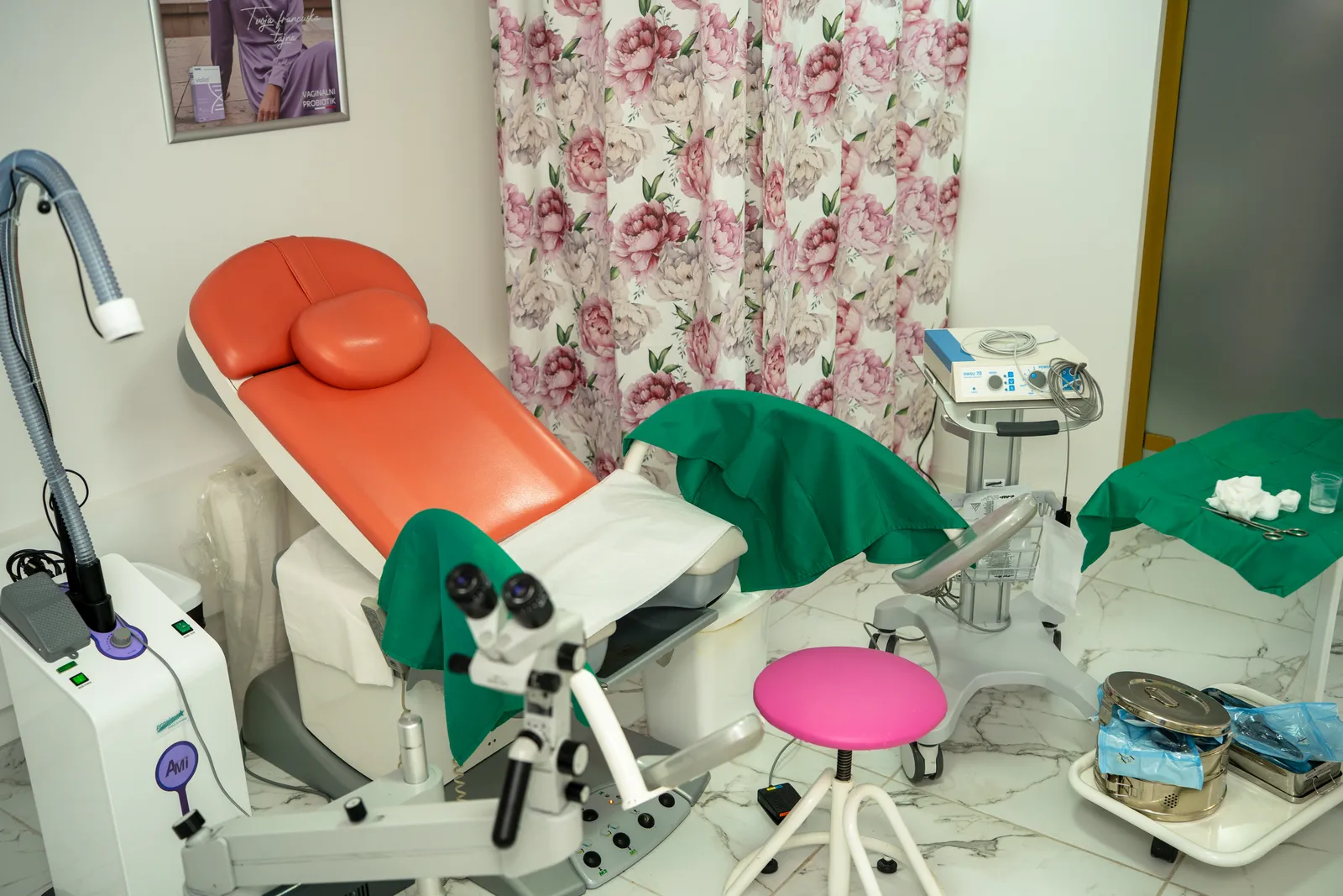 Ginekološka sala sa opremom za preventivne preglede